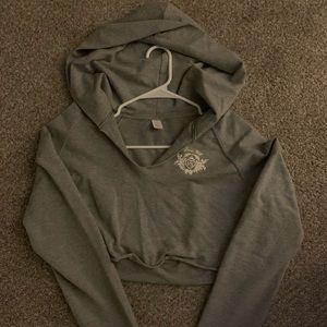 cropped hoodie